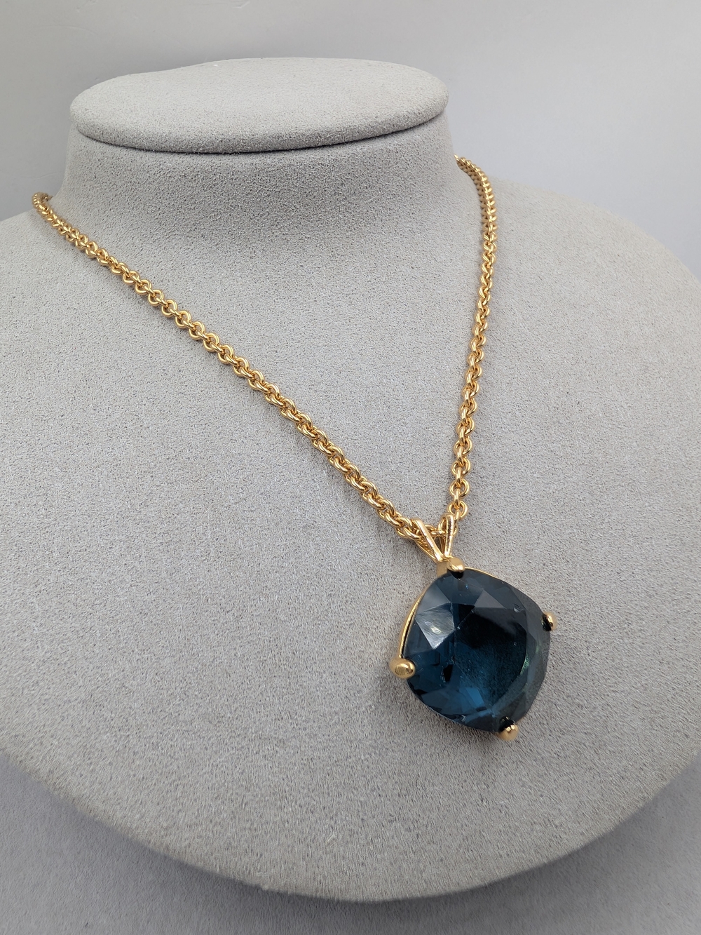 Monet Deep Teal Blue Faceted Statement Pendant Necklace Gold Tone | M258